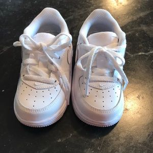Toddler Boy’s Nike Sneakers 6C